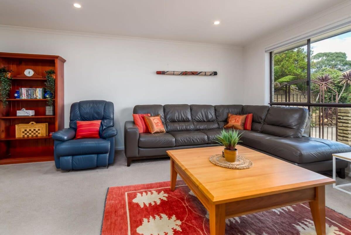 Spacious And Restful Holiday Home With Backyard Weetangerra 外观 照片